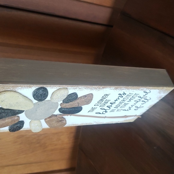 Rock Wall Art with Script - Picture 5 of 5